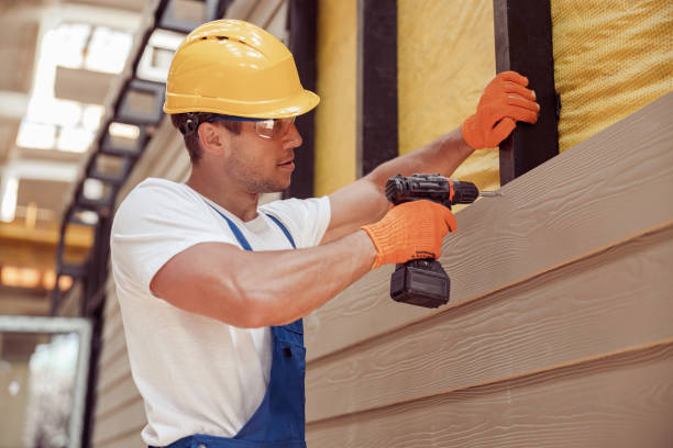 Siding Removal and Disposal in Newton, IA